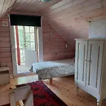Шале Uttis Науво