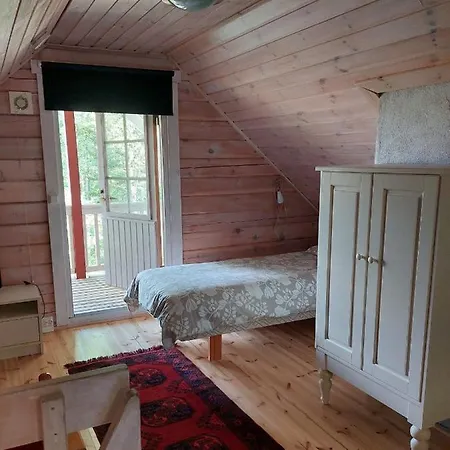 Шале Uttis Науво